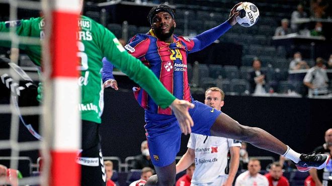 Dika Mem, durante el Barça - Aalborg en final de Champions League balonmano Dika Mem, durante el Barça - Aalborg en final de Champions League balonmano