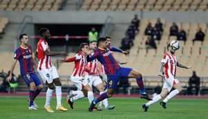 Ronald Araujo en acción durante la final de la Supercopa de España disputada entre FC Barcelona y Athletic de Bilbao en el estadio de la Cartuja de Sevilla. Ronald Araujo en acción durante la final de la Supercopa de España disputada entre FC Barcelona y Athletic de Bilbao en el estadio de la Cartuja de Sevilla.