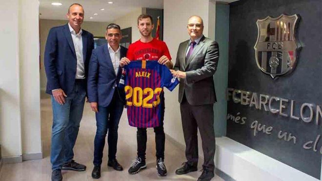 Aleix Gómez tiene el futuro garantizado en el Barça Aleix Gómez tiene el futuro garantizado en el Barça