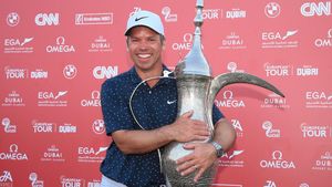 Paul Casey no dio opción a sus perseguidores para llevarse el Omega Dubai Desert Classic Paul Casey no dio opción a sus perseguidores para llevarse el Omega Dubai Desert Classic