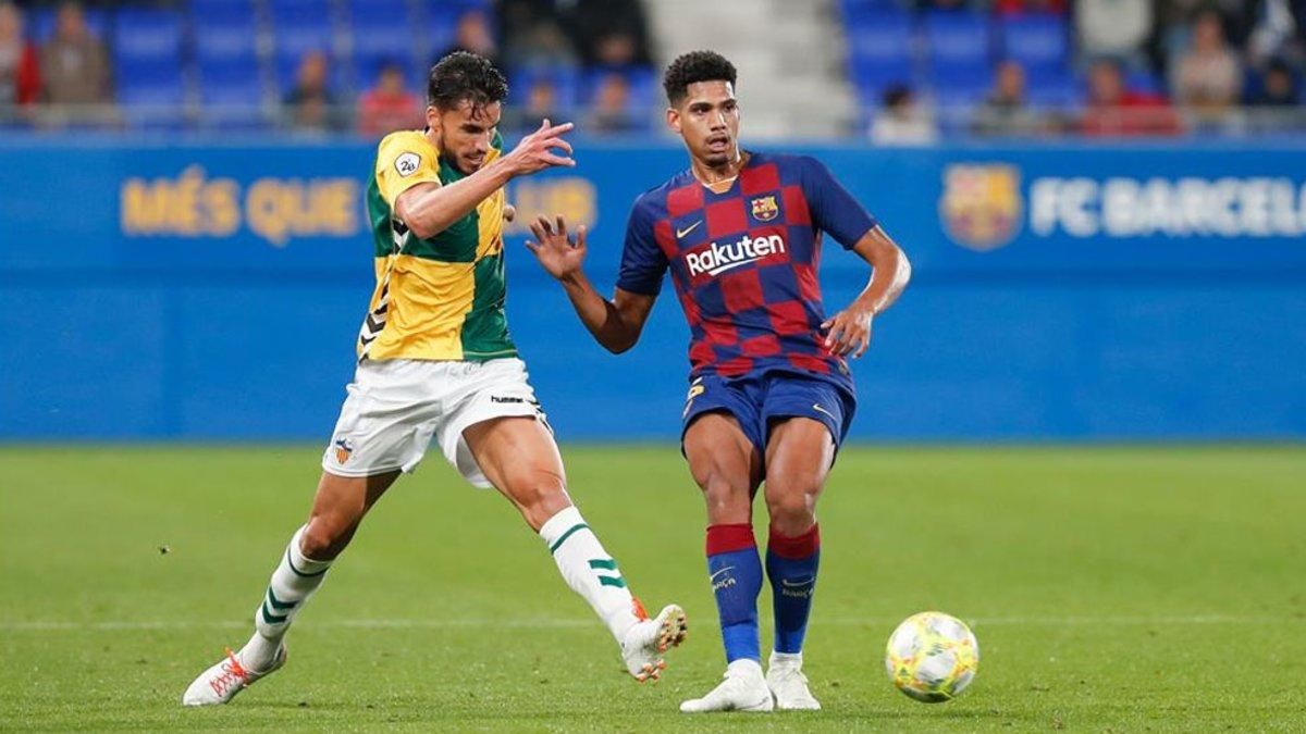Ronald Araujo se está destapando esta temporada en el aspecto ofensivo Ronald Araujo se está destapando esta temporada en el aspecto ofensivo