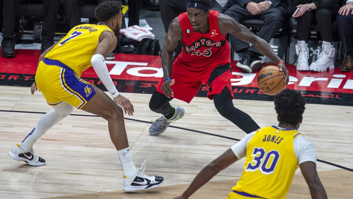 The Raptors effortlessly beat the orphaned LeBron Lakers