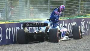 Alonso se baja del Alpine tras su accidente en la Q3 de Australia
