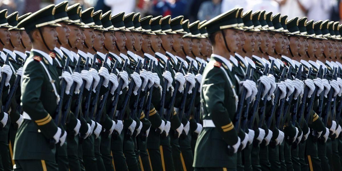 Militares chinos en un desfile en Pekín 2009. Militares chinos en un desfile en Pekín 2009.
