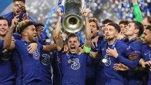 Chelsea, campeones de la UEFA Champions League, no ganan la Supercopa de Europa desde 1998