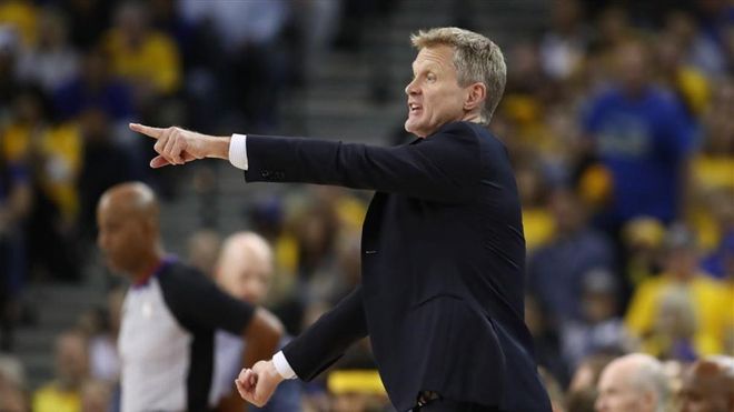 Kerr no se fía de los Cavaliers y destacò su presencia en la final Kerr no se fía de los Cavaliers y destacò su presencia en la final