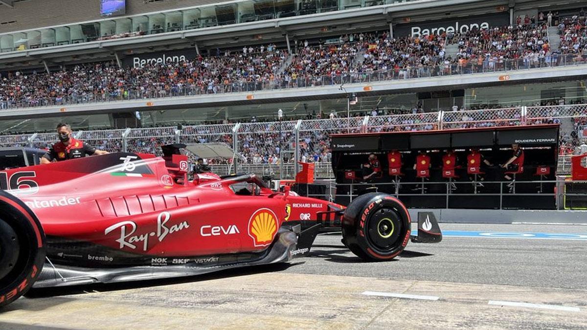 Leclerc, durante la primera sesión libre en Barcelona