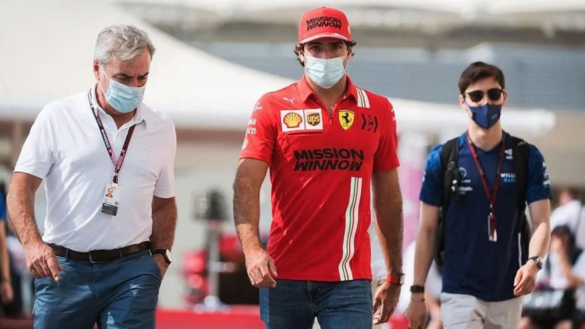 Sainz, padre e hijo, en una imagen de archivo Sainz, padre e hijo, en una imagen de archivo
