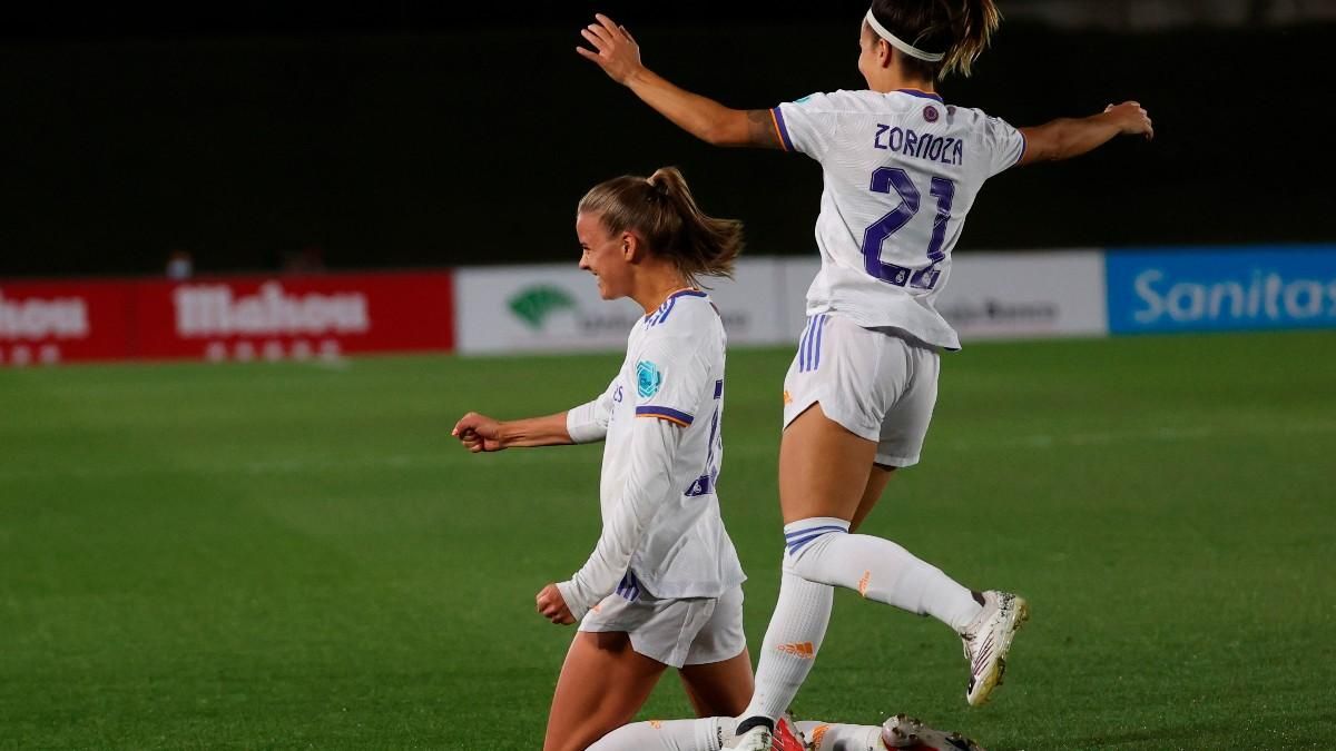 Las jugadoras del Madrid celebran uno de sus goles Las jugadoras del Madrid celebran uno de sus goles