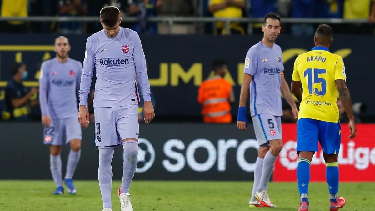Piqué, cabizbajo tras el partido ante el Cádiz Piqué, cabizbajo tras el partido ante el Cádiz