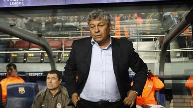 Mircea Lucescu, en el banquillo del Camp Nou cuando era entrenador del Shakhtar Donetsk Mircea Lucescu, en el banquillo del Camp Nou cuando era entrenador del Shakhtar Donetsk
