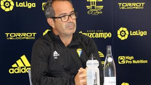 Se proponen cuatro partidos de sanción para el técnico del Cádiz Se proponen cuatro partidos de sanción para el técnico del Cádiz