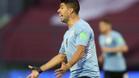 Giménez roza el gol pero Uruguay sigue seca