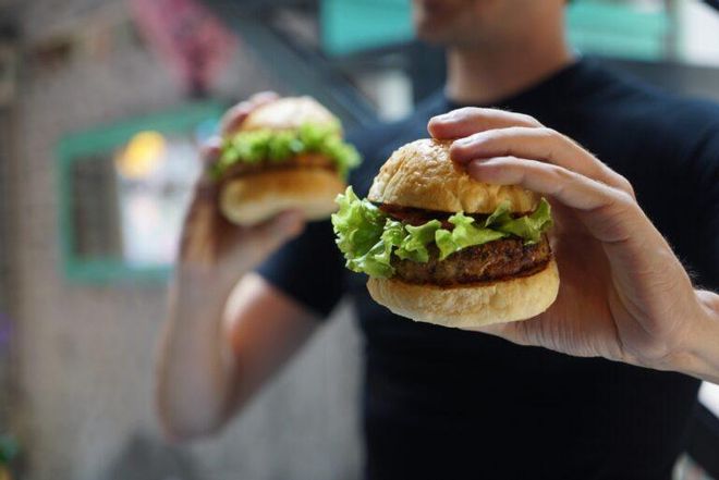 La pandemia no ha mejorado nuestros hábitos alimenticios La pandemia no ha mejorado nuestros hábitos alimenticios