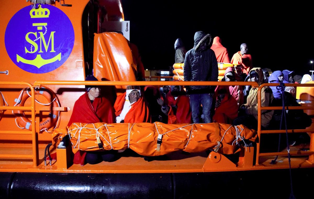 Salvamento en el mar de Alborán. Salvamento en el mar de Alborán.