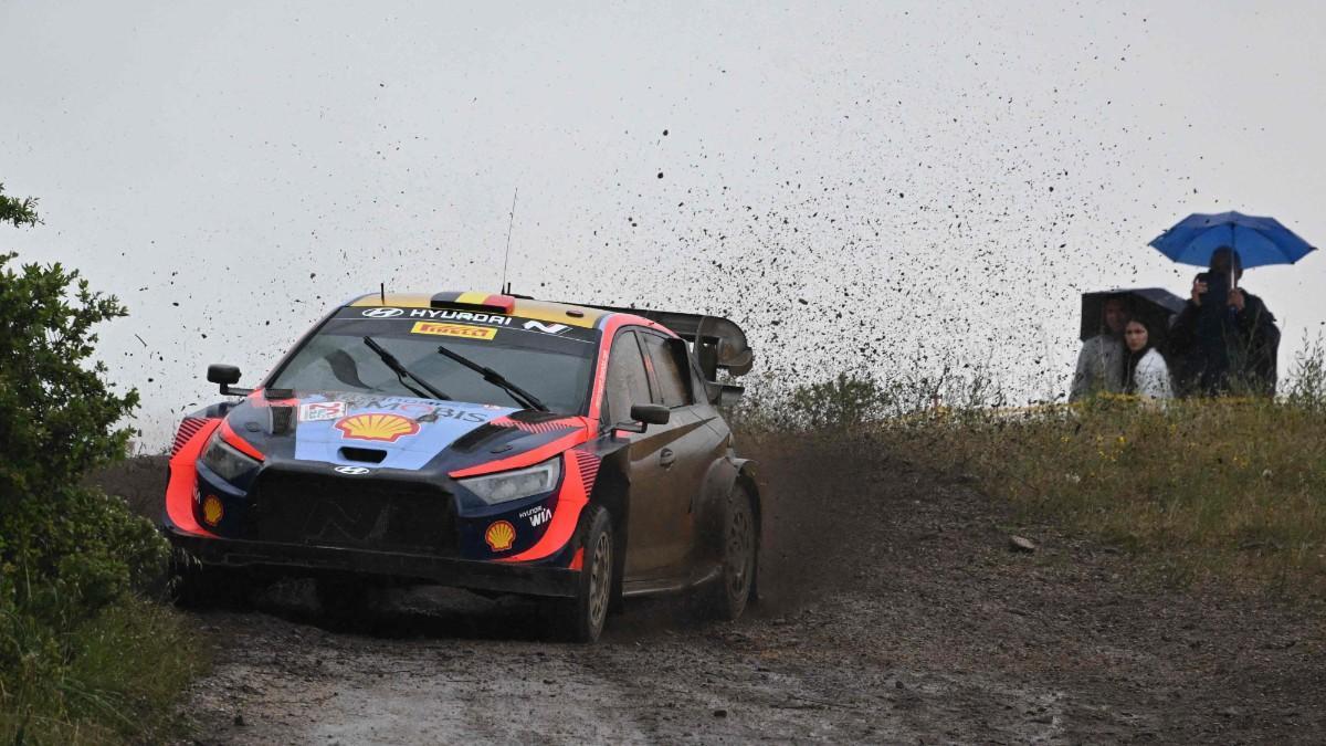 Neuville, durante uno de los tramos Neuville, durante uno de los tramos