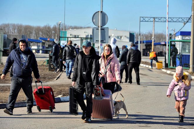 Donetsk y Lugansk aprueban los tratados con Rusia tras su reconocimiento