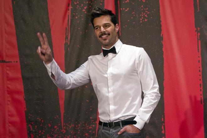 Ricky Martin presenta un nuevo disco a casi una semana del caso judicial en su contra