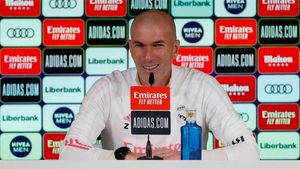 Sigue en directo a Zinedine Zidane en la previa del Elche - Real Madrid Sigue en directo a Zinedine Zidane en la previa del Elche - Real Madrid