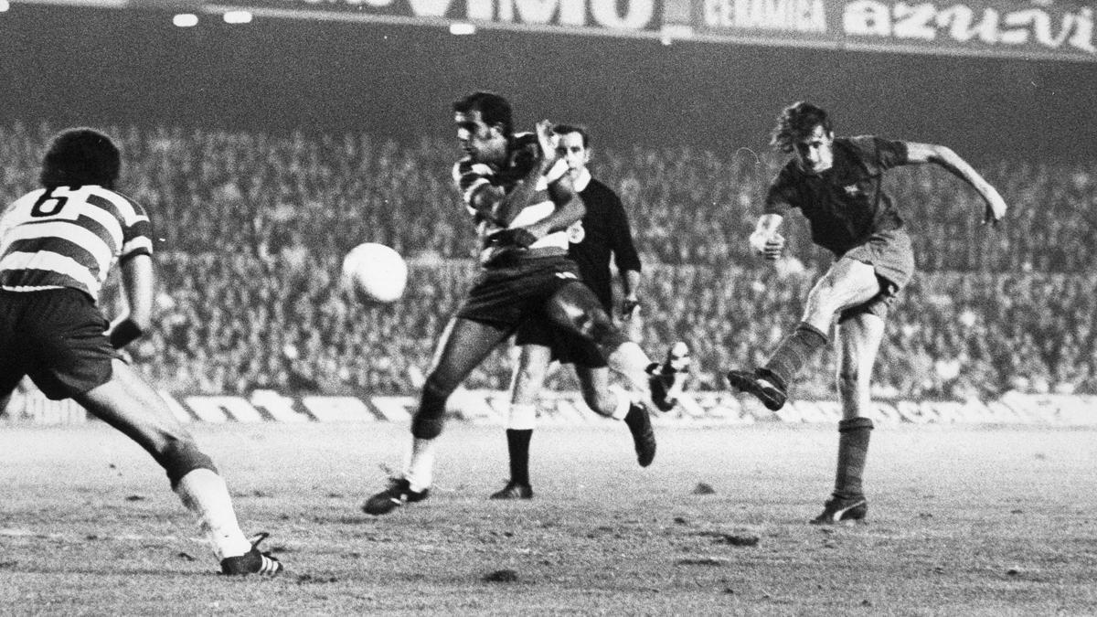 Revue AS Magazine N°141 – 1974 – Poster FC Barcelone Avec Cruyff – Bon état Vintage