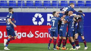 La victoria del Huesca contra el Granada le da esperanzas de salir prontamente del descenso La victoria del Huesca contra el Granada le da esperanzas de salir prontamente del descenso
