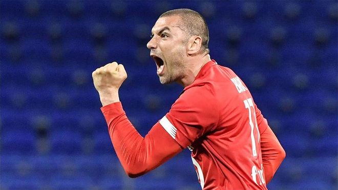 Yilmaz, delantero del Lille Yilmaz, delantero del Lille