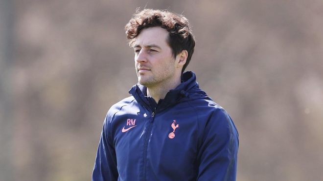 Ryan Mason, nuevo entrenador interino del Tottenham Hotspur. Ryan Mason, nuevo entrenador interino del Tottenham Hotspur.