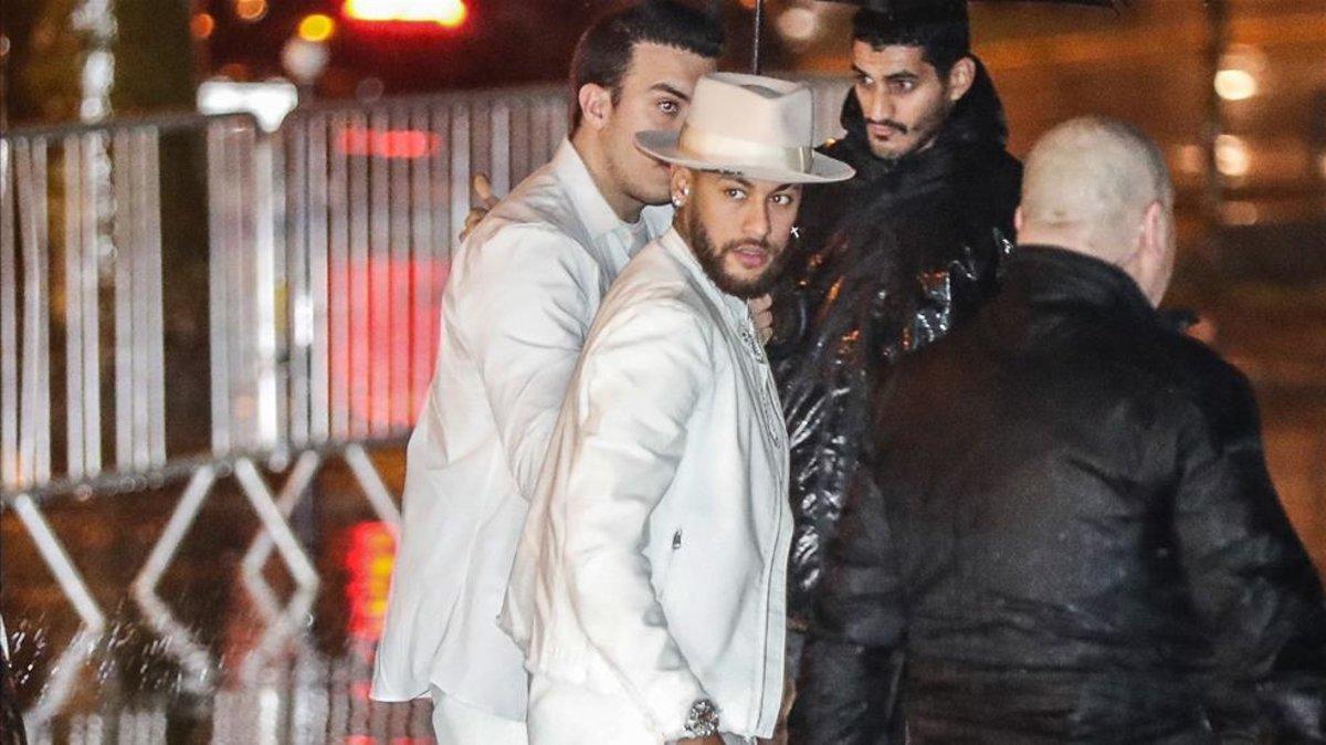 All White On The Night Neymar Throws 28th Birthday Bash In Paris