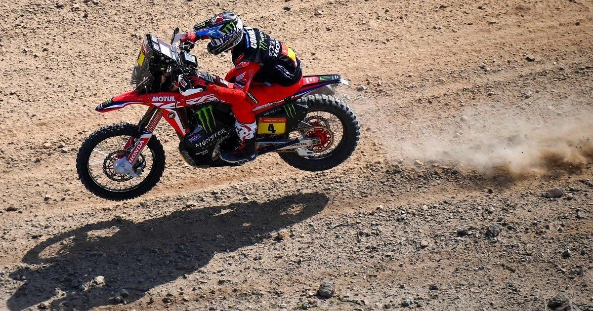 Nacho Cornejo , más líder en el Dakar Nacho Cornejo , más líder en el Dakar