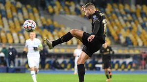 Jordi Alba, en una acción del Dinamo de Kiev - FC Barcelona de este martes Jordi Alba, en una acción del Dinamo de Kiev - FC Barcelona de este martes