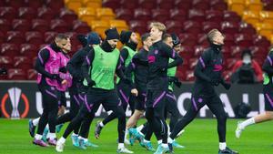 El Barça se la juega en Estambul