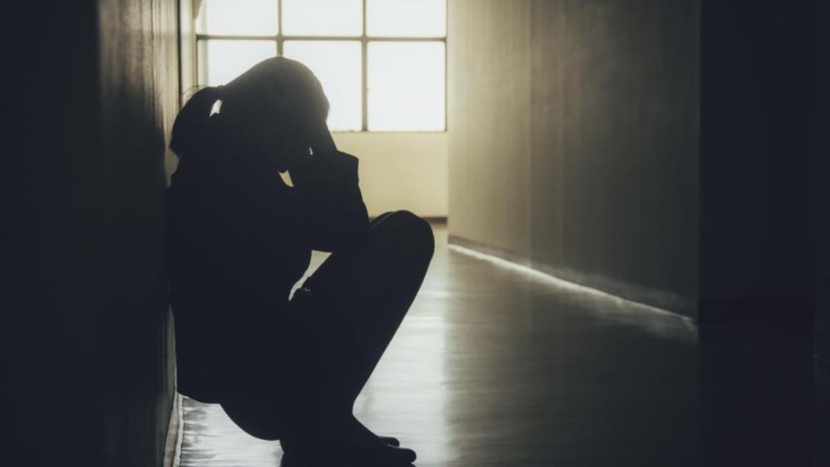 El grito desperado de una madre para tratar a su hija de 10 años víctimas de abusos sexuales que ha intentado suicidarse El grito desperado de una madre para tratar a su hija de 10 años víctimas de abusos sexuales que ha intentado suicidarse