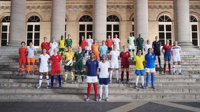 Fotos | Presentación de Nike de las 14 colecciones de selecciones nacionales para el Femenino de Francia