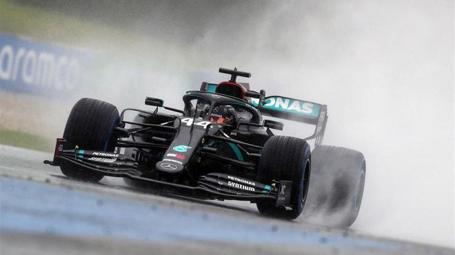 Hamilton durante la clasificación el Gran Premio de Austria, pasada por agua. Hamilton durante la clasificación el Gran Premio de Austria, pasada por agua.