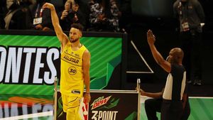 Stephen Curry, tras finalizar el concurso. Stephen Curry, tras finalizar el concurso.