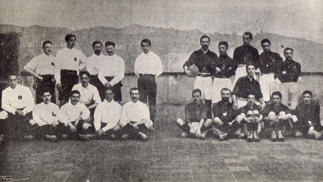 La curiosa imagen de un derbi de 1905 La curiosa imagen de un derbi de 1905