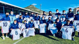 Los jugadores del Alcoyano con las camisetas: Modric, Ramos y Benzema, los más pedidos Los jugadores del Alcoyano con las camisetas: Modric, Ramos y Benzema, los más pedidos