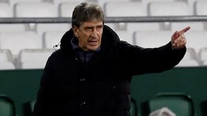 Pellegrini, durante un partido con el Betis Pellegrini, durante un partido con el Betis