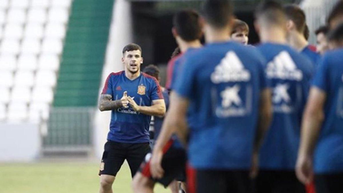 Carles Pérez: Una pena tener que dejar al equipo por unas molestias Carles Pérez: Una pena tener que dejar al equipo por unas molestias