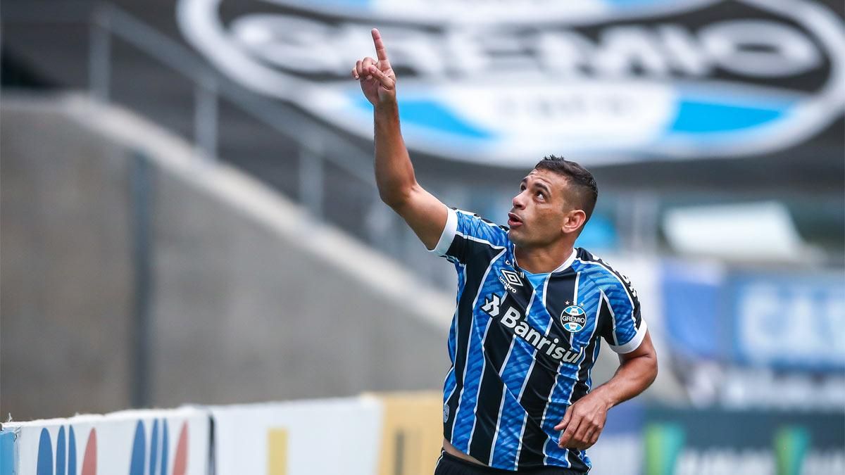 Diego Souza ha hecho una gran temporada en el Gremio Diego Souza ha hecho una gran temporada en el Gremio