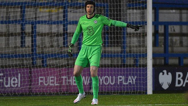 Una imagen de Cech en el partido de este lunes Una imagen de Cech en el partido de este lunes