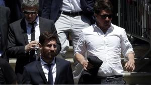 Leo Messi junto a su padre y su hermano