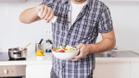 Soy hipertenso: ¿qué alimentos debo eliminar de mi dieta y cómo sustituir la sal?
