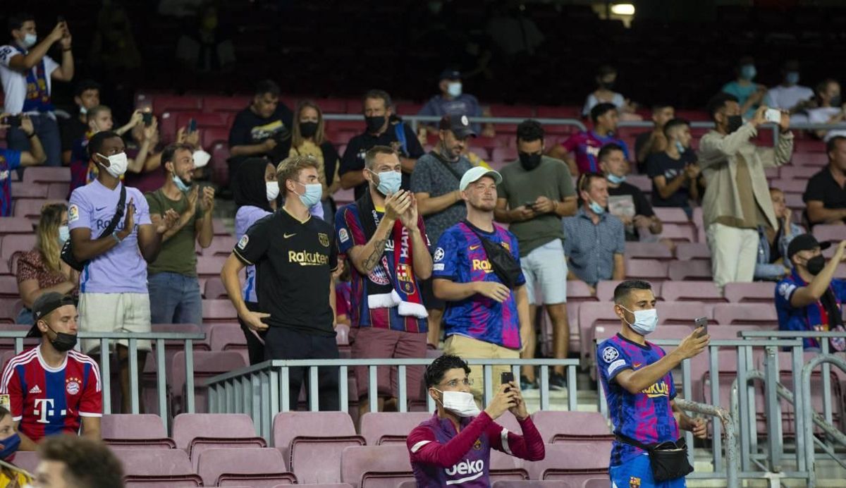 Público en el Camp Nou Público en el Camp Nou