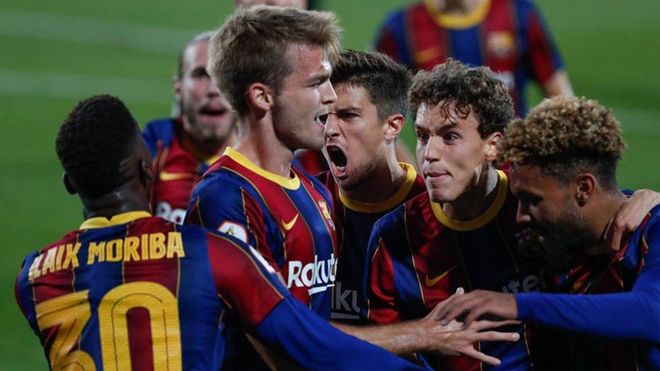Arnau Comas celebra el gol de la victoria ante el Nàstic Arnau Comas celebra el gol de la victoria ante el Nàstic