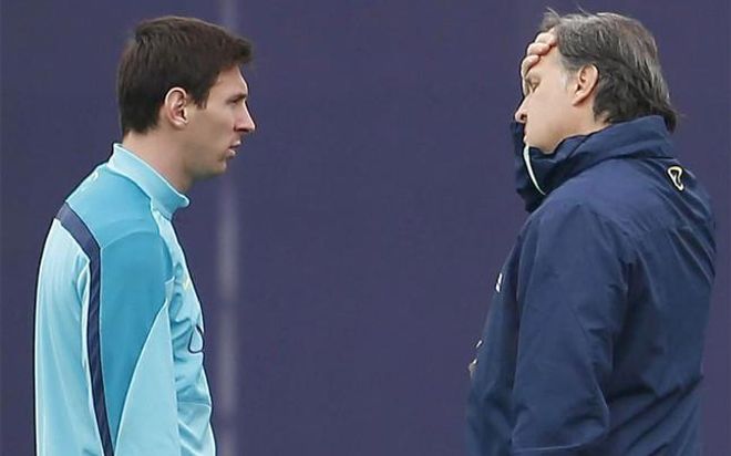 Martino confía en hacer campeona a Argentina gracias al potencial de su líder, Leo Messi Martino confía en hacer campeona a Argentina gracias al potencial de su líder, Leo Messi
