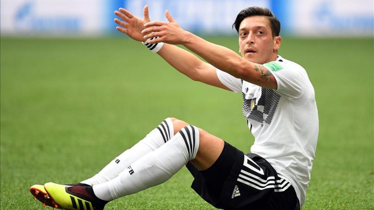 Özil deja la selección alemana