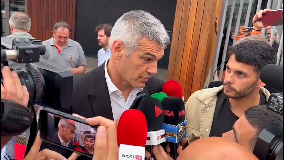المستشار الرئاسي لبرشلونة يصف الوضع الاقتصادي بأنه 'وحشي' ويطلب من الجماهير التضحية