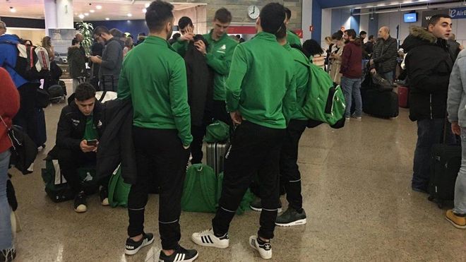 El Deportivo Liceo se quedó anclado en La Coruña El Deportivo Liceo se quedó anclado en La Coruña