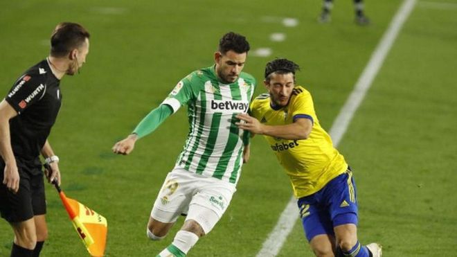 El Cádiz arrastra una muy negativa racha que lo sitúa cerca de la zona de descenso El Cádiz arrastra una muy negativa racha que lo sitúa cerca de la zona de descenso